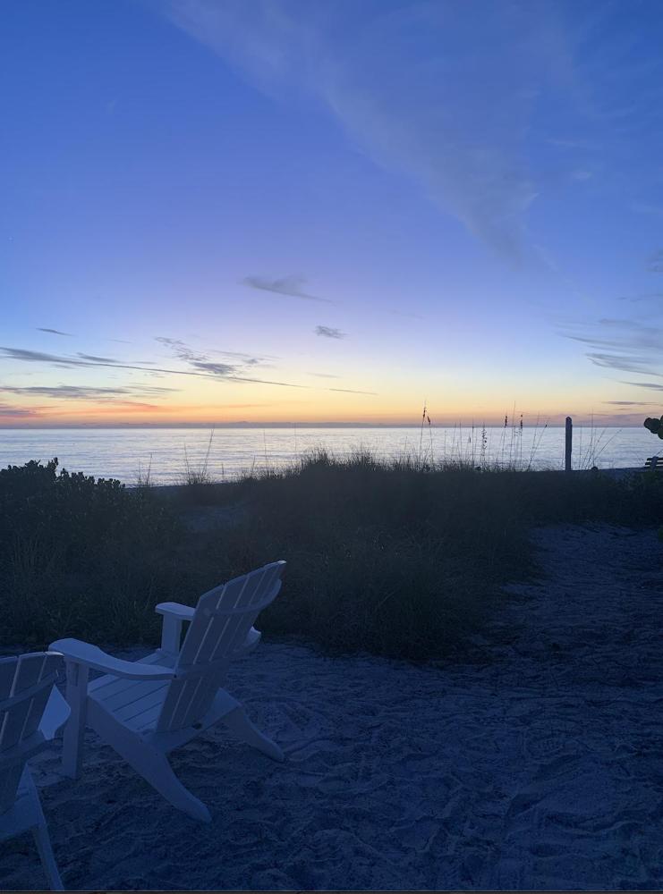 Chasing Waves managed by Beach Retreats